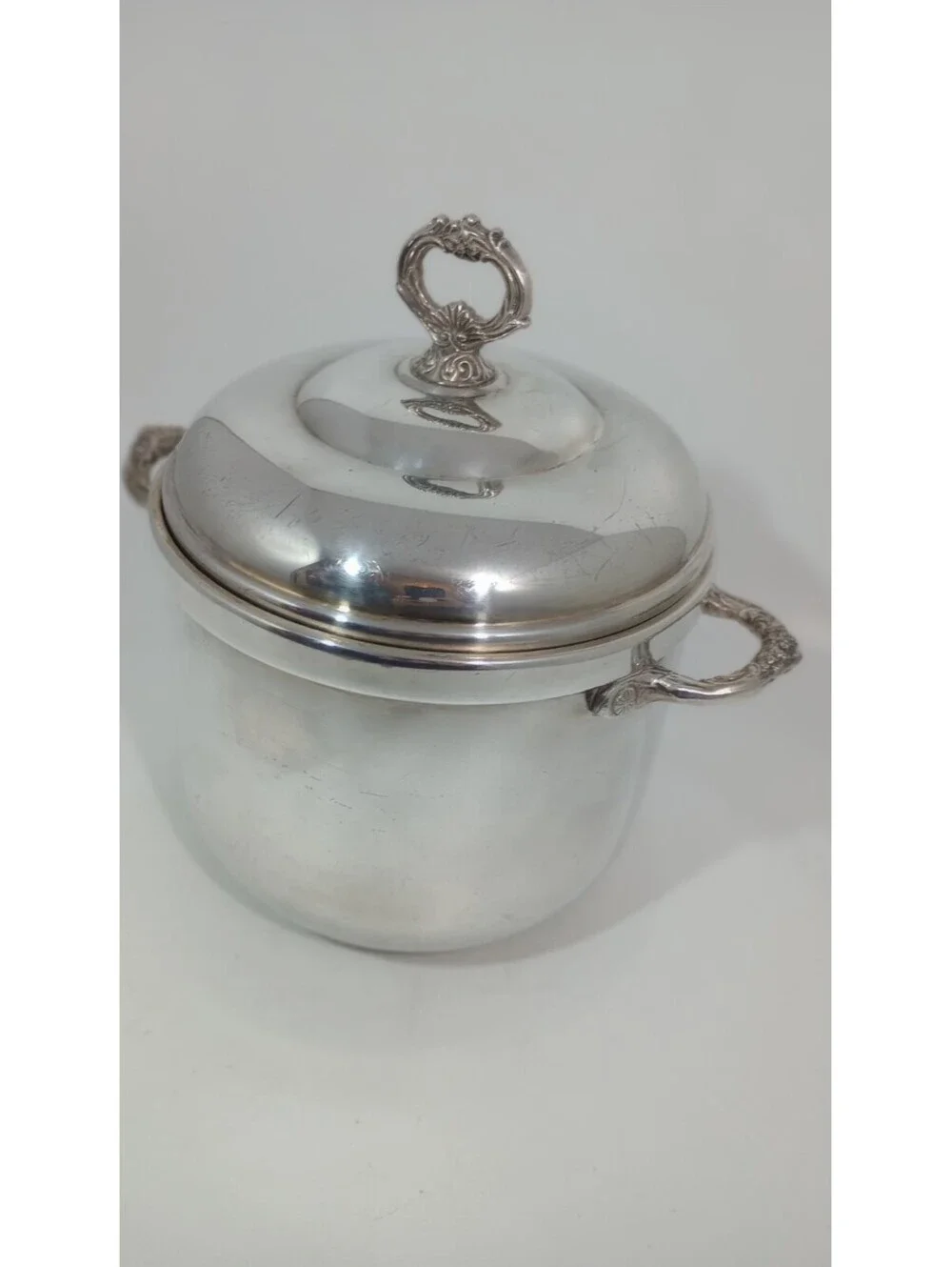 Vintage SHERIDAN Silver Plate Milk Glass Liner Ice Bucket with Lid Ornate Handle